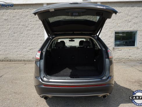 Used 2018 Ford Edge Titanium image 16