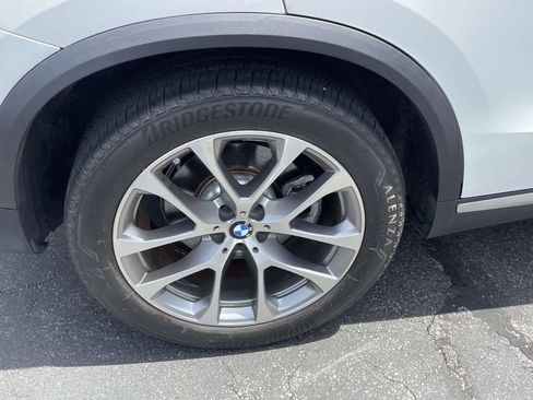 Used 2024 BMW X5 xDrive40i w/ Premium Package AWD/4WD image 10