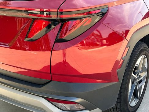 Used 2025 Hyundai Tucson SEL FWD image 14