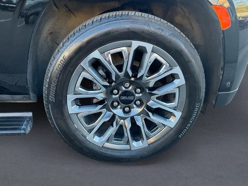 Used 2023 GMC Yukon Denali Ultimate image 14