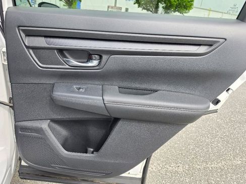 Used 2025 Honda CR-V EX image 16