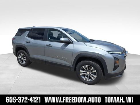 Used 2026 Chevrolet Equinox LT AWD/4WD image 12