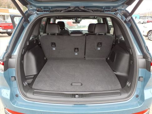 New 2026 Jeep Grand Cherokee Limited image 12