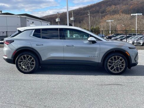 New 2026 Chevrolet Equinox EV LT w/ LPO, Tech Bronze Package image 8