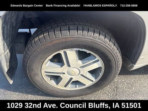 Used 2004 Chevrolet TrailBlazer LT w/ LT Preferred Equipment Group AWD/4WD image 8