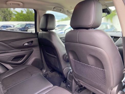 Used 2020 Buick Encore Preferred w/ Safety Package FWD image 20
