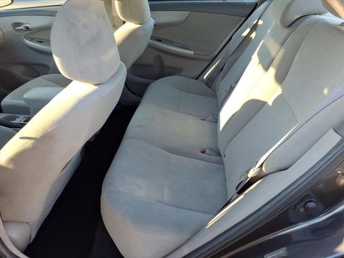 Used 2010 Toyota Corolla LE image 7