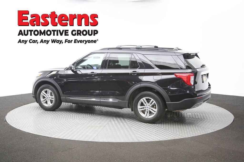 Used 2022 Ford Explorer XLT w/ Equipment Group 202A AWD/4WD image 63