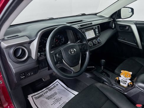 Used 2018 Toyota RAV4 LE w/ All Weather Liner Package FWD image 9