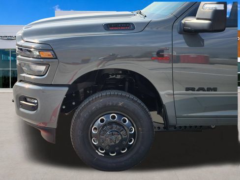 New 2027 RAM 3500 Big Horn AWD/4WD image 10