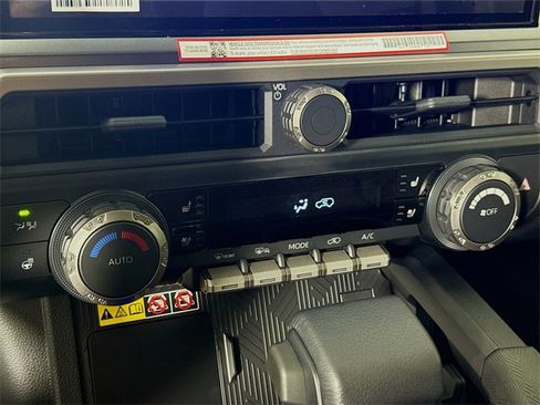 New 2025 Toyota 4Runner TRD Off-Road Premium image 15