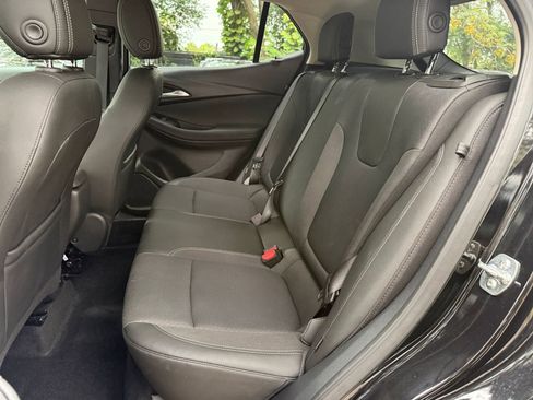 Used 2025 Buick Encore GX Preferred image 33