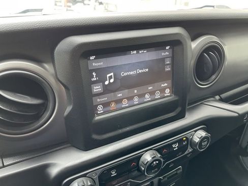 Used 2022 Jeep Wrangler Sport S image 13