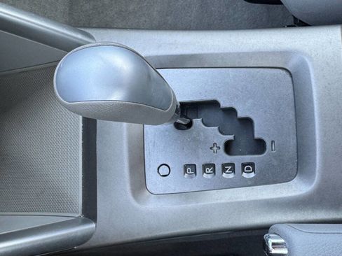 Used 2010 Subaru Forester 2.5X image 16