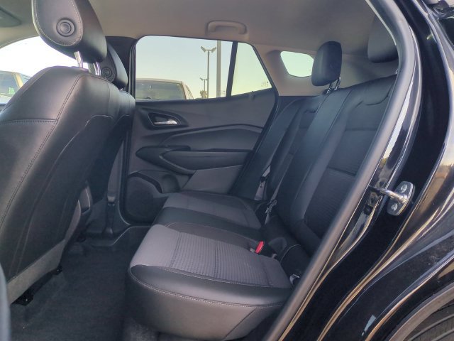 Used 2025 Chevrolet Trax LT FWD image 28