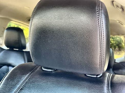 Used 2020 Chrysler Voyager LX FWD image 25