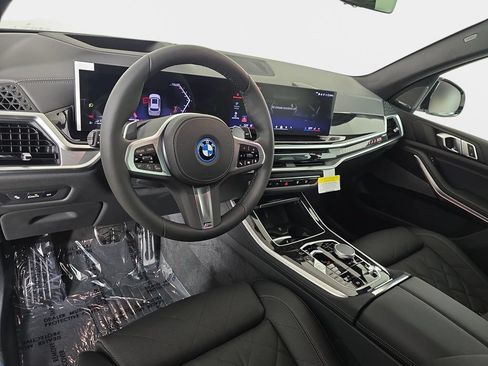 New 2026 BMW X5 xDrive50e w/ M Sport Package AWD/4WD image 16