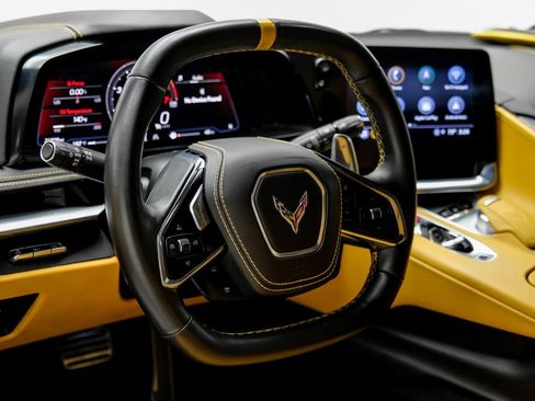 Used 2021 Chevrolet Corvette Stingray Premium Cpe w/ Engine Appearance Package RWD image 18