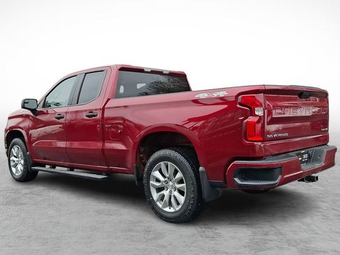 Used 2020 Chevrolet Silverado 1500 Custom w/ Custom Value Package image 6