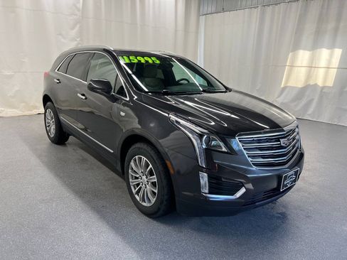 Used 2017 Cadillac XT5 Luxury w/ Driver Awareness Package AWD/4WD image 3