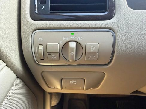 Used 2015 Volvo XC70 T6 Platinum AWD/4WD image 17