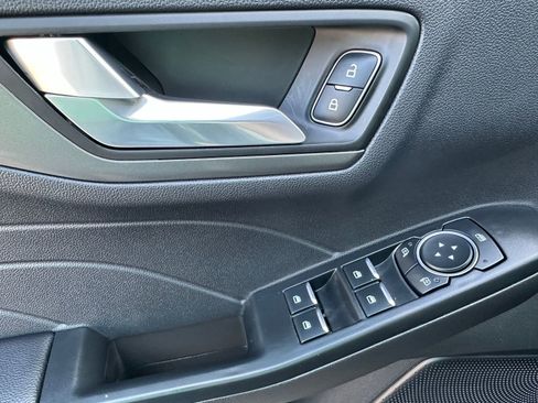 Used 2025 Ford Escape Base image 6