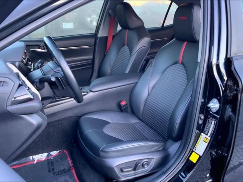Used 2022 Toyota Camry TRD w/ TRD Package w/JBL Audio FWD image 8