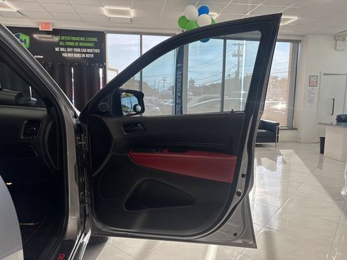 Used 2019 Dodge Durango R/T w/ Blacktop Package AWD/4WD image 38