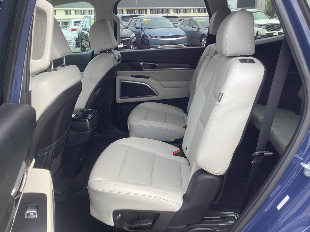 Used 2024 Kia Telluride S AWD/4WD image 15