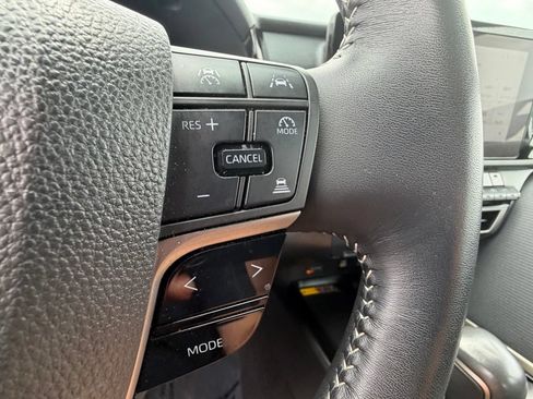 Used 2025 Toyota Camry SE FWD image 26