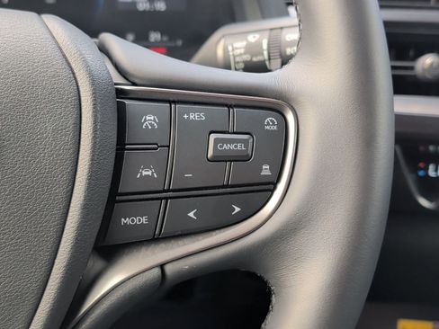 Certified 2025 Lexus UX 300h FWD w/ Accessory Package (Z2) image 14