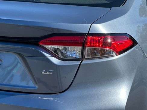 Used 2025 Toyota Corolla LE image 24