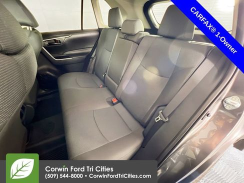 Used 2025 Toyota RAV4 LE AWD/4WD image 26