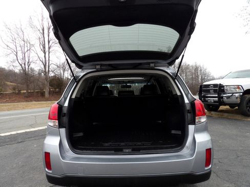 Used 2012 Subaru Outback 2.5i Limited w/ Moonroof Pkg image 22