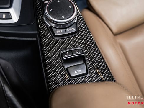 Used 2016 BMW M4 Convertible image 26