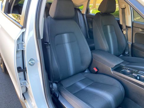 Used 2023 Honda Civic LX image 47