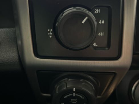 Used 2016 Ford F150 Platinum w/ Technology Package AWD/4WD image 14