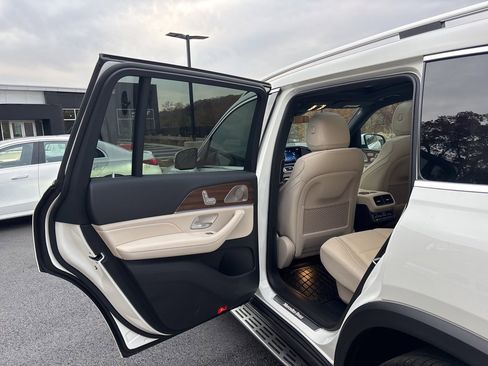 Used 2025 Mercedes-Benz GLS 450 GLS 450 image 12