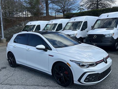 Used 2022 Volkswagen GTI SE image 2