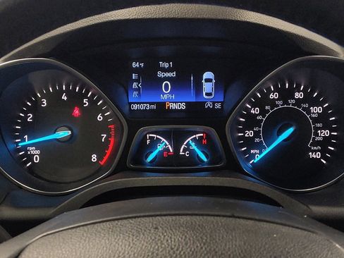 Used 2017 Ford Escape Titanium image 23