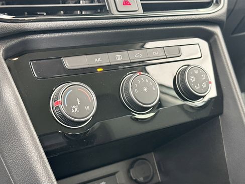 Used 2023 Volkswagen Taos S image 15