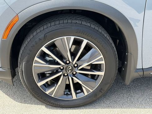 Used 2026 INFINITI QX60 Luxe w/ Cargo Package FWD image 11