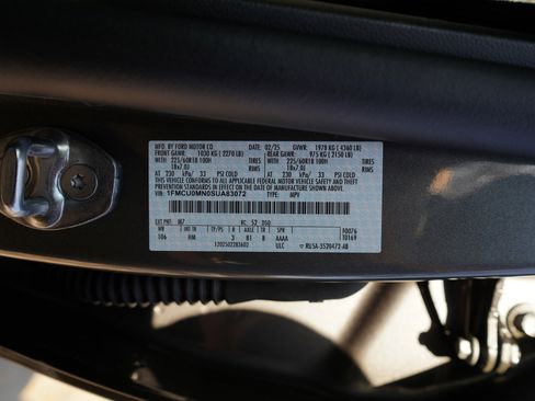 Used 2025 Ford Escape ST-Line image 44