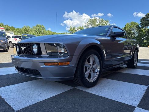Used 2007 Ford Mustang GT RWD image 8