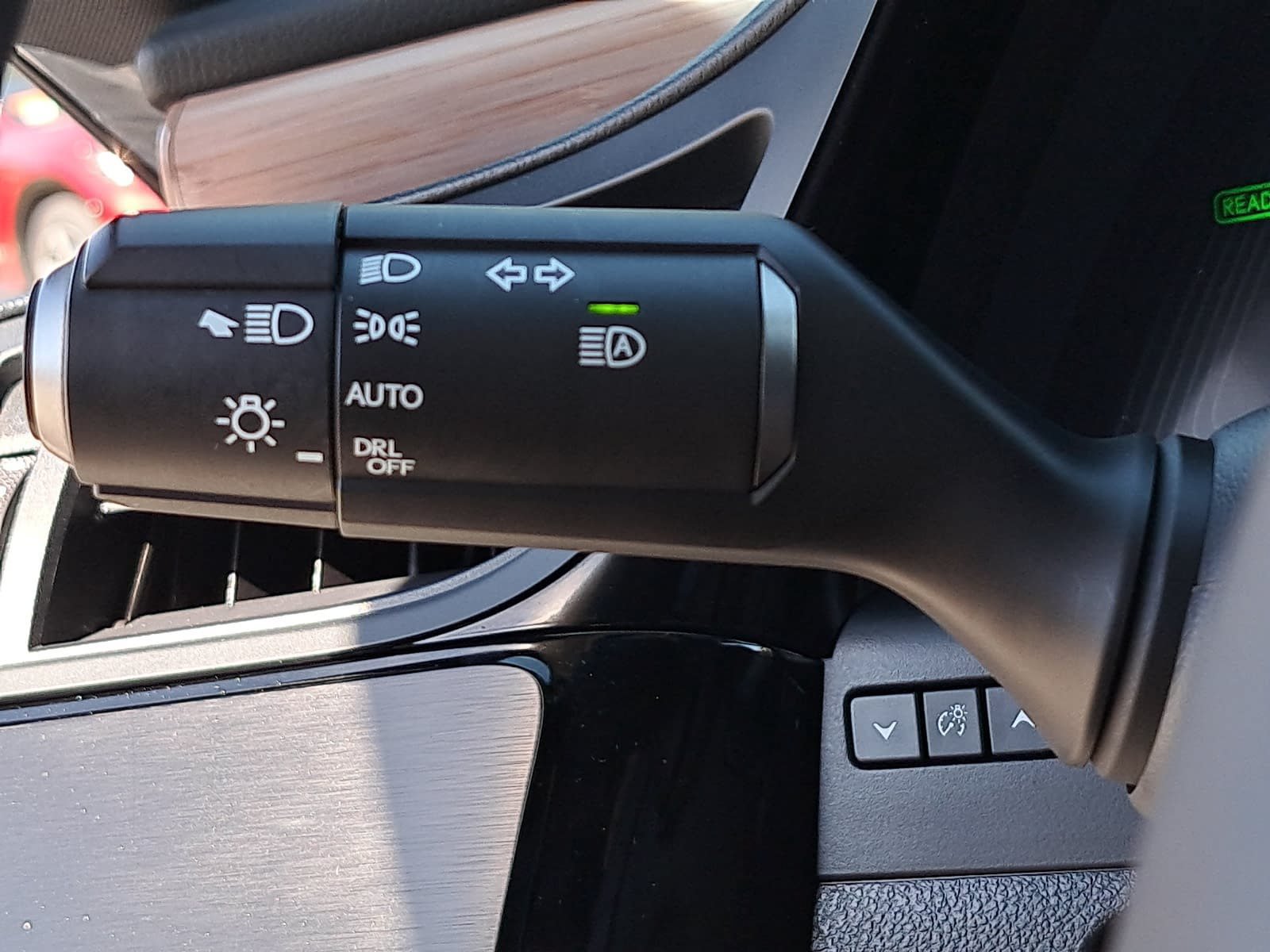 Used 2024 Lexus ES 300h w/ Premium Package FWD image 27