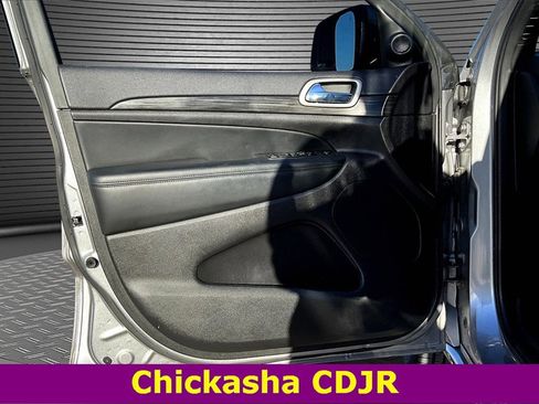 Used 2021 Jeep Grand Cherokee Laredo X image 19