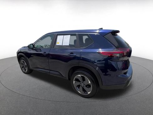 Used 2025 Nissan Rogue SV FWD image 10
