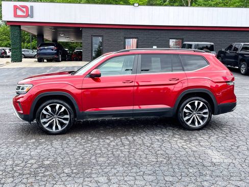Used 2022 Volkswagen Atlas SE w/ Panoramic Sunroof Package AWD/4WD image 3