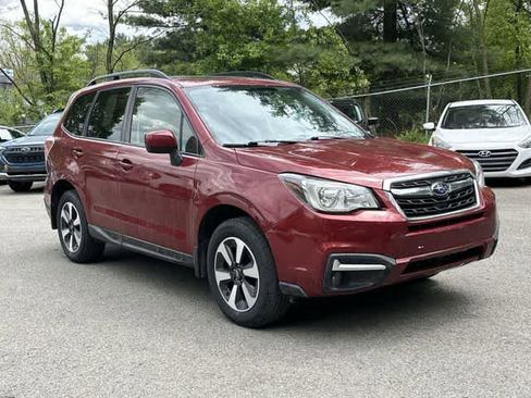 Used 2017 Subaru Forester 2.5i Premium AWD/4WD image 19