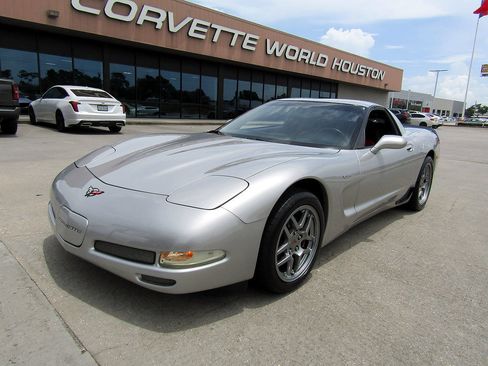 Used 2004 Chevrolet Corvette Z06 RWD image 1